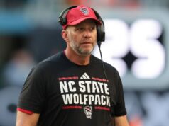 NC State diz que Dave Doeren retornará para a 14ª temporada como treinador
