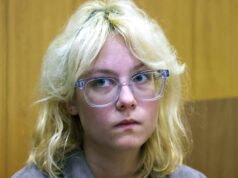 Como um músico de rua adolescente se tornou o rosto da repressão do Kremlin