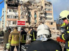 O presidente Trump aprovou um plano de paz entre a Rússia e a Ucrânia, disse um alto funcionário do governo