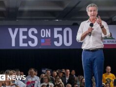 O Departamento de Justiça dos EUA entrou com uma ação depois que a Califórnia redistribuiu