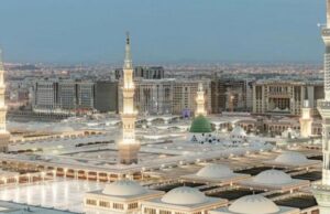 Gritos misteriosos na mesquita que surpreenderam amigos, descobriu-se que havia um amor profundo pelo profeta Maomé