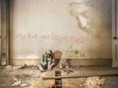 Virais! Menino do ensino fundamental supostamente abusado até seus olhos ficarem vermelhos e machucados