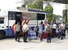 Localização e programação de carros com carteira de motorista no DKI Jacarta e arredores, sexta-feira, 14 de novembro de 2025