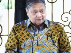 Roupas usadas ainda inundam o mercado local, Airlangga admite que há uma lacuna nas importações