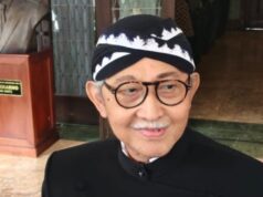 O Ministro Supremo Tedjowulan assume deveres provisórios para o rei de Surakarta, a sucessão de Paku Buwono XIII aguarda 40 dias