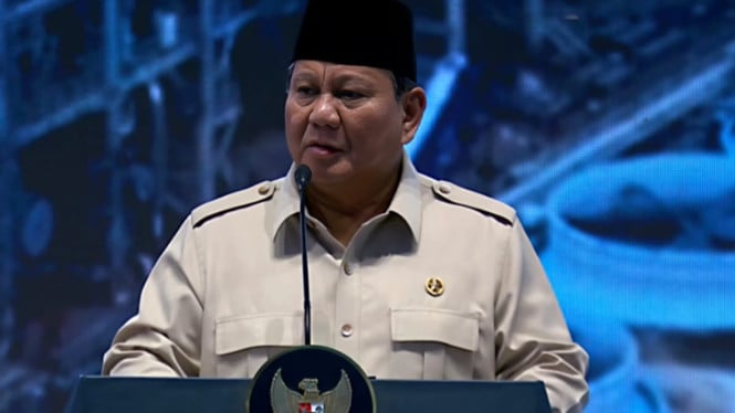 690c25f82bfe4-presiden-prabowo-subianto_665_374.jpg