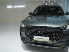 Lutando por bolos híbridos, Chery adiciona duas variantes do Tiggo 8 CSH