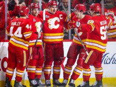 Os Columbus Blue Jackets foram queimados pelo Calgary Flames para abrir a viagem.