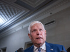 Republicanos tentam fazer do arquivo de Epstein uma questão de Biden ou Obama