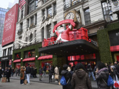 As tarifas Grinchy de Trump estão prestes a arruinar suas compras de Natal