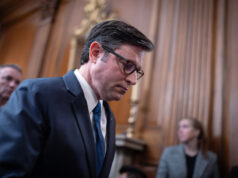 O presidente da Câmara curiosamente não tem conhecimento do último Bush-T de Trump