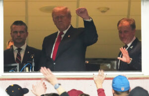 A última afirmação arrogante de Trump vai fazer você querer dar um soco nele