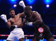 Johnny Nelson avisou que Anthony Joshua poderia ‘desistir’ de uma luta de retorno