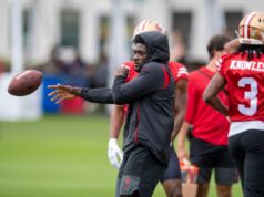 Shanahan, do 49ers, não cancela Brandon Aiyuk, apesar da mudança de contrato em julho