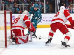 San Jose Sharks, Sam Dickinson, perdeu para o Detroit Red Wings nos pênaltis
