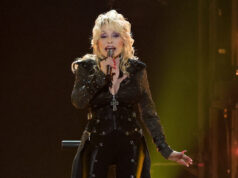 Neste dia de 1977, Dolly Parton estabeleceu um recorde nas paradas com um single que superou as vendas de todos os outros países por mais de uma década.