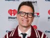 Bobby Bones devolve o troféu DWTS após ser insultado por Tom Bergeron