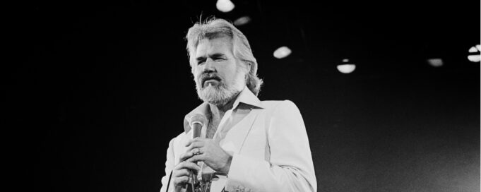 Kenny-Rogers-GettyImages-1268715397.jpg