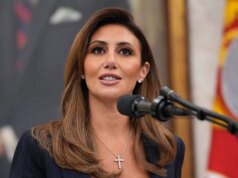 O suspeito tentou confrontar o procurador dos EUA Hubbard, vandalizando o escritório, disse Bondi