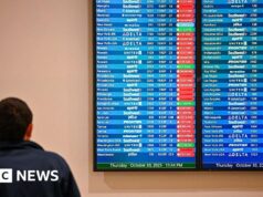 A escassez de pessoal devido à paralisação do governo causa atrasos nos aeroportos dos EUA