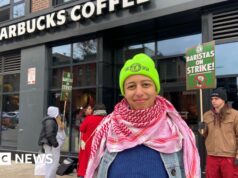 Trabalhadores sindicais da Starbucks entram em greve no movimentado Dia da Copa Vermelha