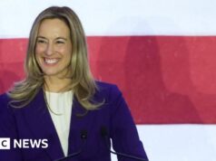 O democrata Mickey Sherrill vence as eleições para governador de Nova Jersey