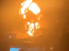 Um terrível incêndio numa fábrica de resíduos na Austrália