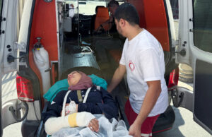 Colonos israelenses atacam jornalistas na colheita de azeitonas na Cisjordânia ocupada | Cisjordânia ocupada