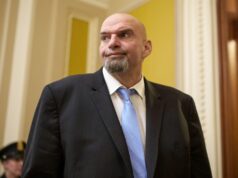 Fetterman é hospitalizado após cair perto de sua casa na Pensilvânia