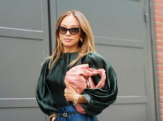 19 Tops soltos de outono na Amazon para parecer uma mãe rica dos Hamptons