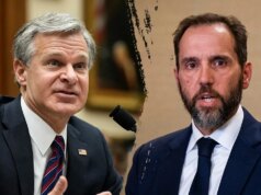 Jack Smith se encontra com o diretor do FBI Way durante a investigação em 6 de janeiro, mostram os documentos