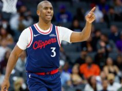 Chris Paul Jr. parecia um futuro jogador da NBA em um desempenho de 29 pontos na frente de seu pai