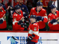 Kucherov marcou duas vezes na vitória do Lightning sobre os Panteras por 4 a 2 em outra partida repleta de pênaltis.