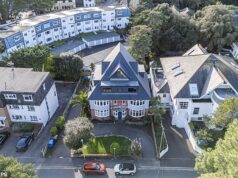 Os bancos de areia batalham nas varandas enquanto proprietários abastados do Airbnb temem que o novo terraço do vizinho ofusque as cartas de férias para banhos de sol