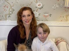 Estou tão determinado a não criar um pirralho que estou seguindo um manual para pais dos anos 1950: O que aconteceu quando ANNETTE KELLOW recusou brinquedos ao filho, treinou o banheiro aos três meses e o deixou sozinho do lado de fora