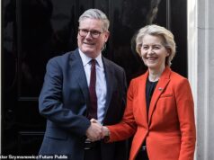 O custo de £ 6 bilhões da nova tentativa de Keir Starmer para sugar Bruxelas: o primeiro-ministro é acusado de ‘jogar bilhões fora’ para reverter o Brexit