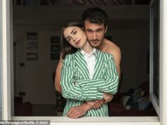 Os fãs de Emily In Paris denunciam um erro flagrante poucos minutos após o início da quinta temporada da Netflix – mas VOCÊ consegue identificá-lo?