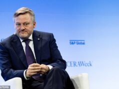 O chefe da BP, Murray Auchincloss, sai após pressão do fundo de hedge dos EUA