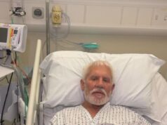 Wayne Lineker, 63, é levado às pressas para o hospital em uma ambulância enquanto sofre um grave segundo ataque de pneumonia