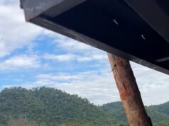 Turistas britânicos entre os mais de 100 resgatados quando a balsa vira no Laos