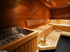 Marido e mulher morrem após ficarem presos em incêndio na sauna ‘devido a maçaneta da porta com defeito’