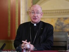 Bispo é nomeado pelo Papa como novo chefe da Igreja Católica na Inglaterra e no País de Gales