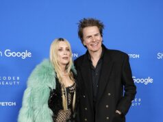 EDEN CONFIDENTIAL: ‘Preciso de legendas’, lamenta a esposa da estrela de Duran em Los Angeles enquanto se estabelece em Wiltshire