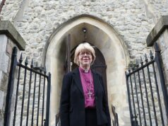 ‘Por que a igreja precisa acordar?’ Fúria sobre os planos ‘vergonhosos’ de adicionar painéis solares à casa listada como Grau I do Arcebispo de Canterbury