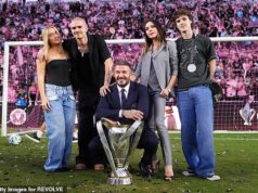 Esta é a REAL razão pela qual Brooklyn Beckham bloqueou seus pais no Instagram. Pessoas de dentro contam a ALISON BOSHOFF a verdade devastadora sobre como as relações se tornaram ruins e o apelido nada lisonjeiro que Posh deu a sua nora