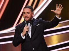 Jason Manford é considerado um ‘s*** Jimmy Tarbuck’ e acusado de ‘refazer material’ enquanto apresentava o Royal Variety Performance