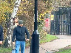 Zendaya e seu noivo Tom Holland fazem uma rara aparição juntos enquanto saem para um passeio discreto com cães no Richmond Park