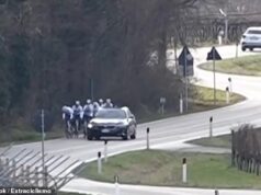 Momento em que motorista que ‘odeia bicicletas’ dispara contra ciclistas italianos que tentava ultrapassar