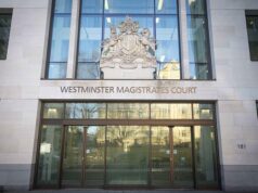 Seis oficiais de imigração acusados de lavagem de dinheiro após investigação de roubos de migrantes