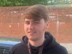 Mãe escreve uma carta comovente ao filho assassinado enquanto passa o segundo Natal sem ele depois que ele foi morto a tiros em Liverpool enquanto andava de bicicleta com amigos